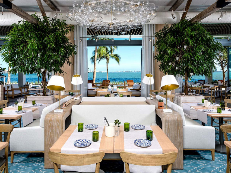 vacation-condos-florida-restaurants-food-spots
